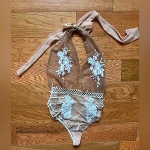 Victoria's Secret sheer mesh lingerie embroidered floral halter size large nwt